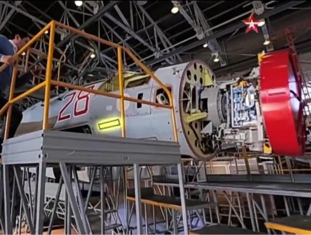 不一定非得造核航母，其实燃气轮机动力大型航母也很香