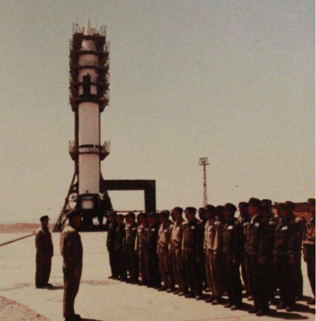 这才是中国真正的顶梁柱，首飞40年仍不落后，一旦发射就是灭国战