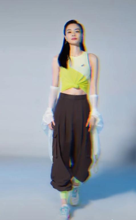 奥运冠军被骂\"土\"？吴敏霞霸气回应，幼