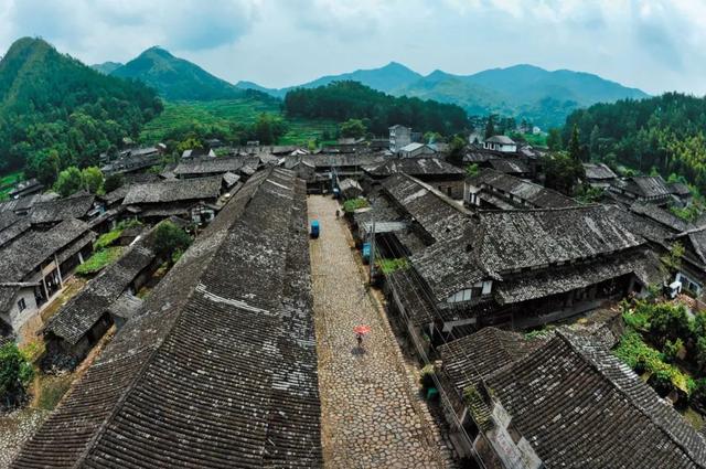 《奔跑吧》又翻红，新挖到的宝藏旅行地好吃好玩，人均消费500+