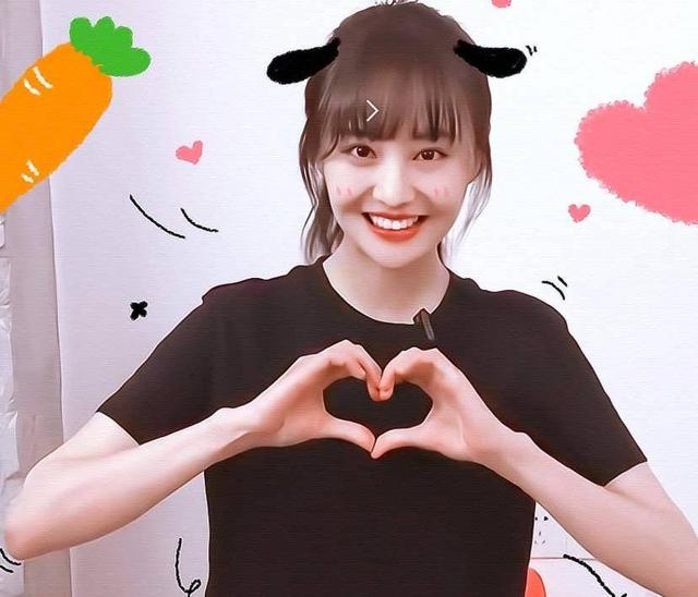 有些粉丝，还真把自己活成了明星的爹妈