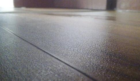 濕熱多雨的南方氣候，家里裝修怎么選擇地板？