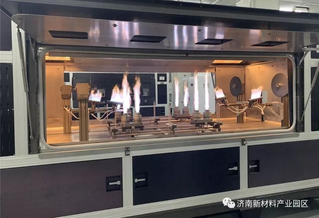 省委常委、市委书记王忠林到济南新材料产业园区观摩评议重点项目