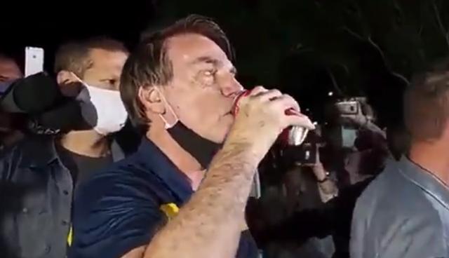 巴西疫情近崩溃：尸陈家中，墓不应求，政斗激