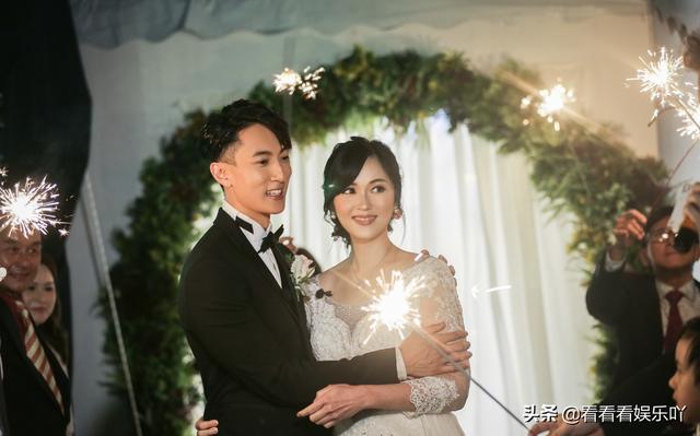 都是婚后再办婚礼，傅首尔的婚礼比吴尊林丽吟