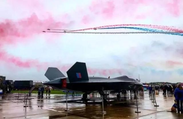 全球首款六代机正式现身，速度比歼20快2倍，美