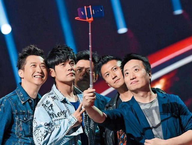 庾澄庆粉丝挑大梁，发文怒斥伊能静，当年的八卦也是够乱的