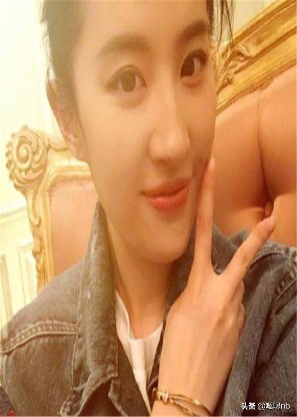 刘亦菲的四位同学，前三位大红大紫，唯独她逐