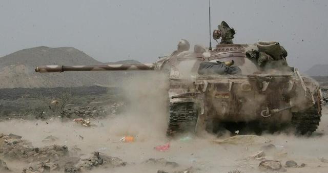 自己互砍真给力！也门政府军内讧，南方军导弹