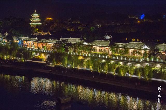 夏日的阆中给我留下了万花筒般的印象