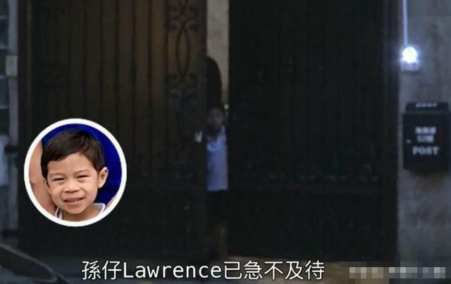 霍家三代罕同框，霍启刚携子女海边游玩，74岁霍震霆肌肉健美抢镜