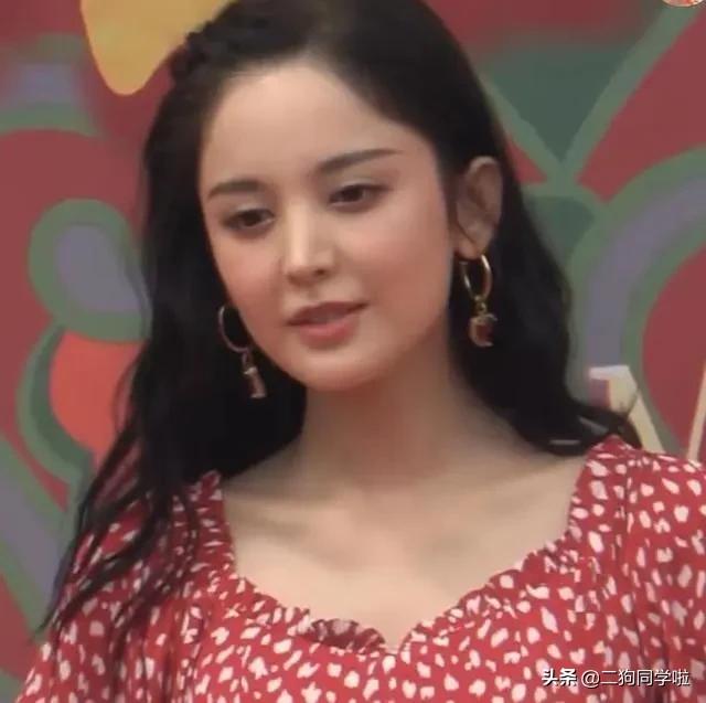 古力娜扎放飞自我？新戏开机脸圆发福明显，与