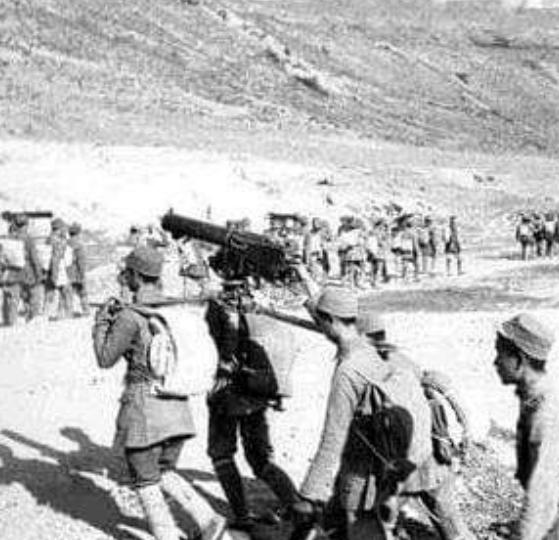 上千日伪军出来扫荡，一打起来伪军就没影，鬼