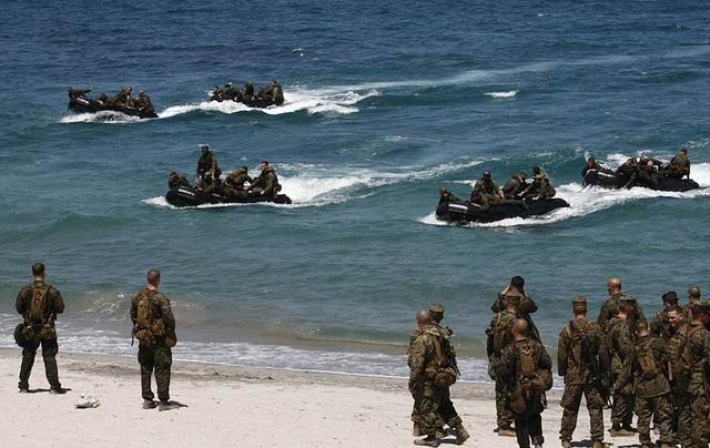 美国同意向菲律宾出售武直，菲防长：超出了预算，没钱购买