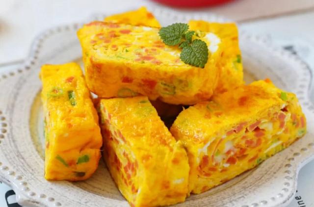 10分钟就搞定的火腿奶酪厚蛋烧，早餐不用愁，比水煮蛋还要好吃