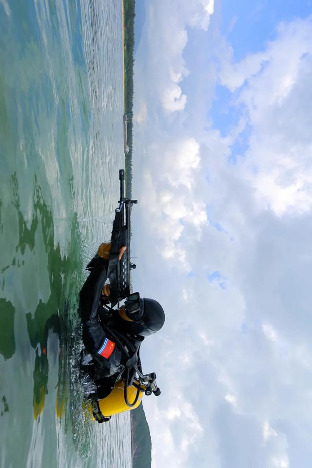 海军陆战队夏日清凉大片来了