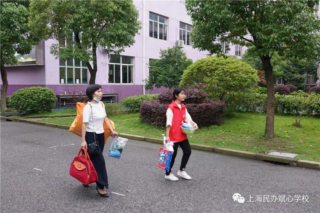 斌心学校“第六届伏羲体验营”和“首届功夫英语营”——开营了