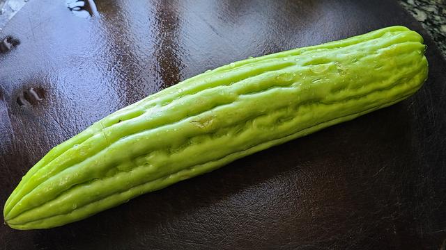 天气热，广东人经常吃这一道美味家常菜，清热下火又好吃