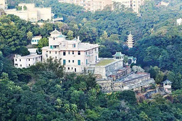 黑帮、赌王、美女、5000亿，一个犹太“渣男”留