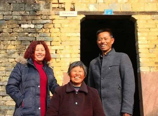 51岁传奇“导弹兵王”退役，部队一级军士长比将