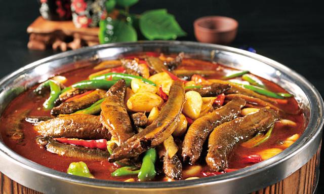7月的泥鰍最肥美，這樣做肉質鮮嫩無腥味，給孩子做來補身體最好