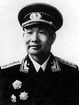 3縱"四保臨江"：戰(zhàn)士房天靜，一人擊潰一個排，俘虜一個班