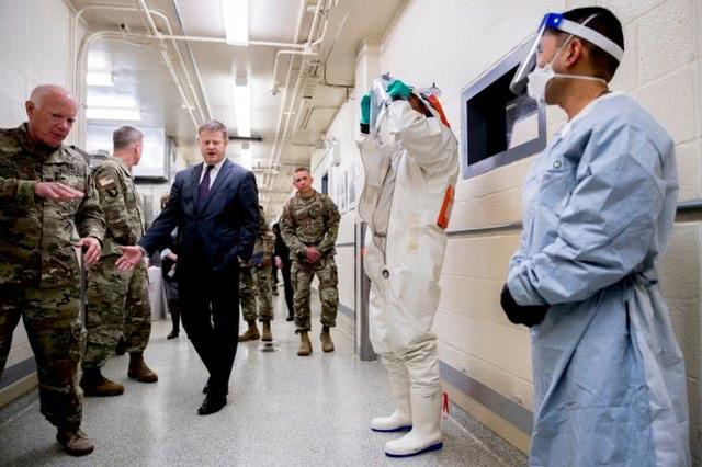 吹上天的日本防疫最终失败，美军高官怒了：你