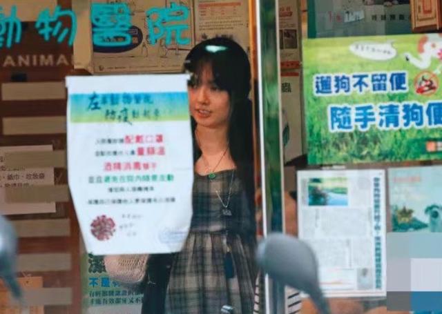 继郭碧婷被曝怀孕六个月，向佐分享彩虹心情好