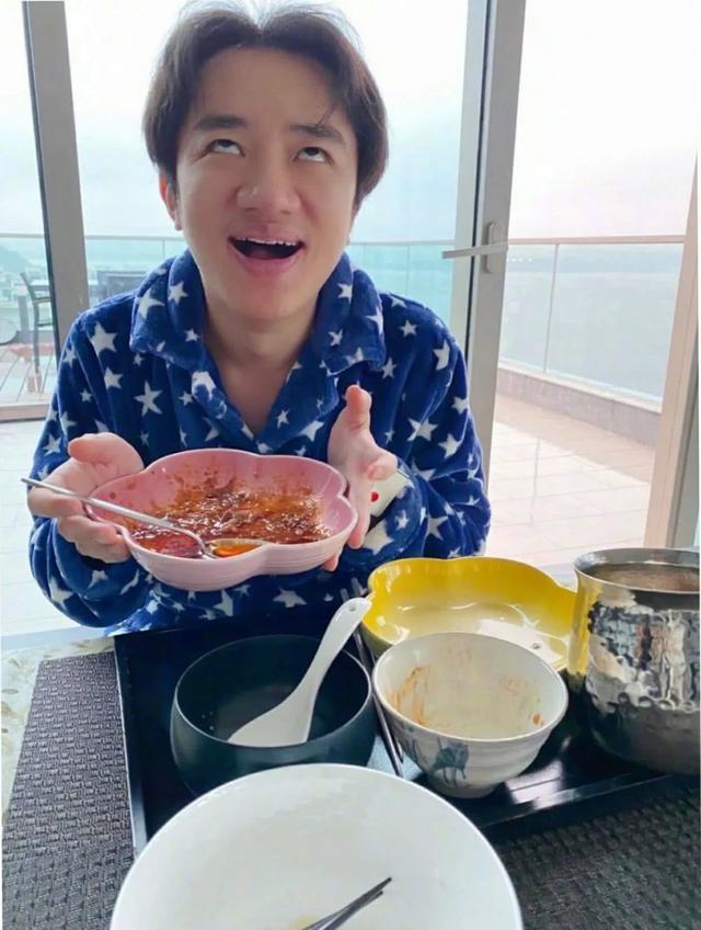 离开《奔跑吧》的几位如今很少现身，唯独陈赫转头参加另一档综艺