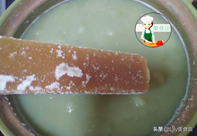 三伏天，煮绿豆汤多加两样食材，清甜解暑，祛湿安神，舒服过伏天