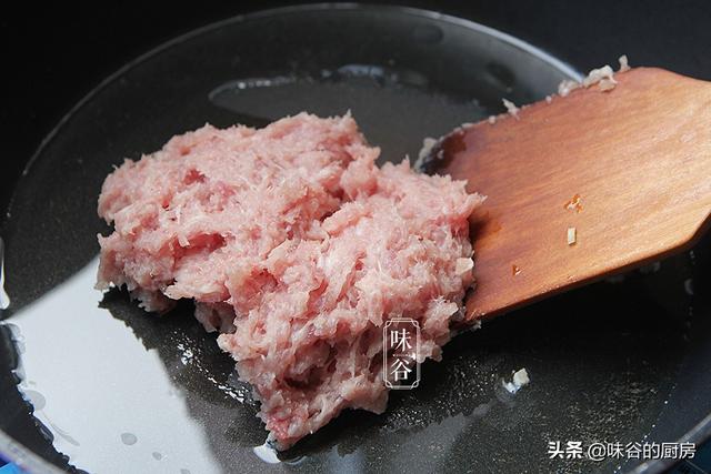 想吃炸酱面不用买，做法步骤教给你，酱香浓郁真解馋，天天吃不腻