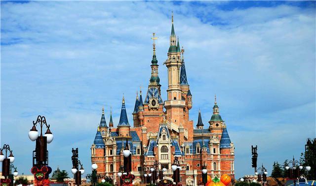 上海迪士尼开园在即！今年市值蒸发超5800亿元，