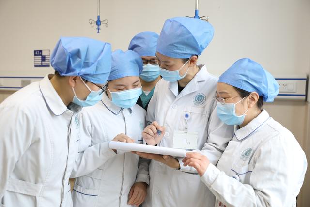 携手抗疫战金堂 并肩同行难相忘