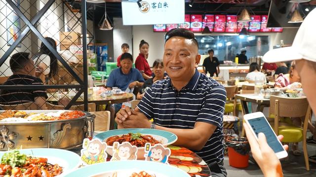 美食|贵阳客自来龙虾馆媒体品鉴会成功举行