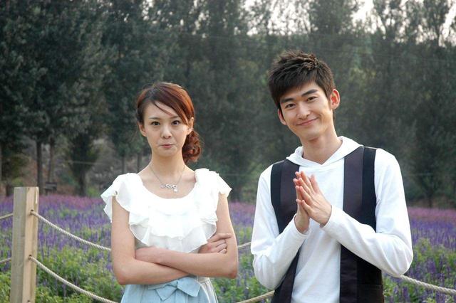 旧情■张翰郑爽疑旧情复燃 女方还发文回忆两人定情曲？