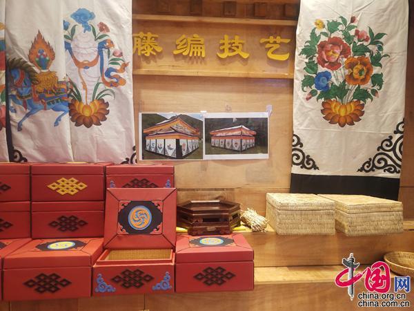 德格县文旅商融合：发展民族文化产业 助推脱贫攻坚