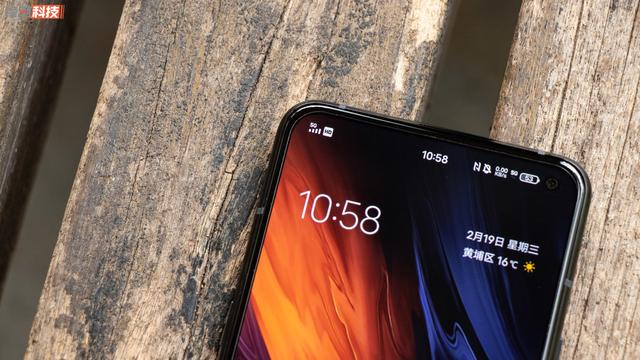 游戏专业性能强，生而强悍 iQOO 3