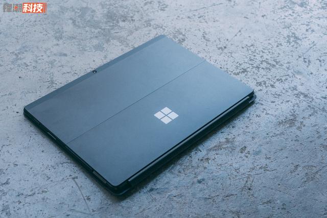 Win10 ARM 即将支持x64代码，Surface Pro X或重获新春？