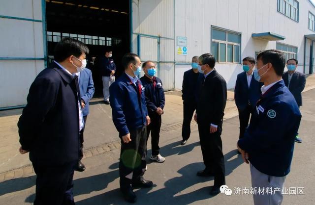 市委常委、市总工会主席雷天太到天桥区调研