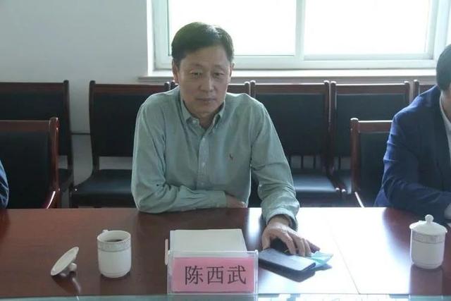 陈西武到北郊林场调研