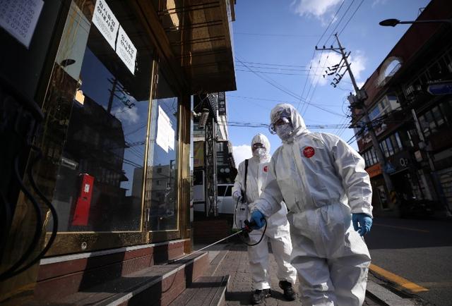 韩国聚集性疫情趋稳　学生线下开学在即