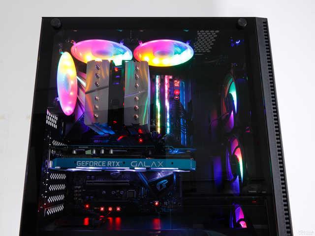 半侧透又贵又丑？200块的全景侧透机箱了解一下