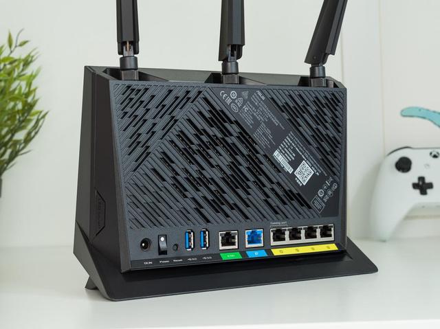 高端Mesh+WiFi6路由来了 华硕RT-AX86U电竞WiFi6路由评测