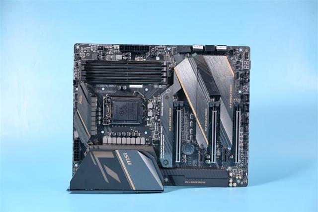 内存超频能力依旧拔群！微星MEG Z490 ACE主板评测