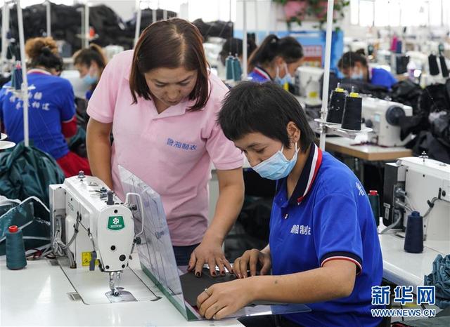 纺织女工进城记