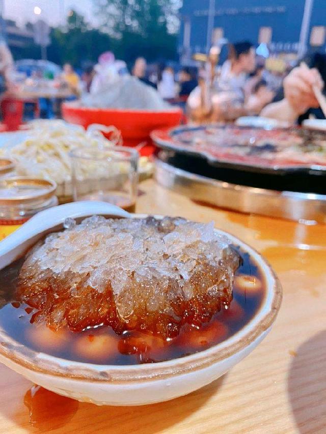 逆市扩张！疫情之下，重庆餐企头部之争已经打响