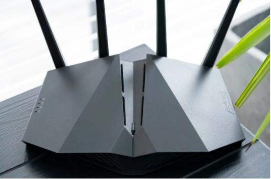 满血的WiFi6电竞路由!华硕RT-AX82U魔鬼鱼疾速体验