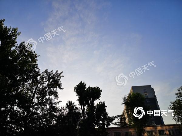 今明两天北京多雷阵雨天气 外出需注意防雷避雨