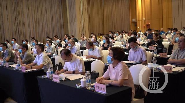 重庆市政府召开2020年全市城乡社区治理工作推进现场会