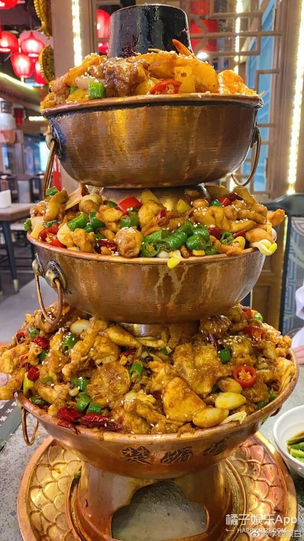 还记得《最好的我们》里面的韩叙吗？他现在长这样